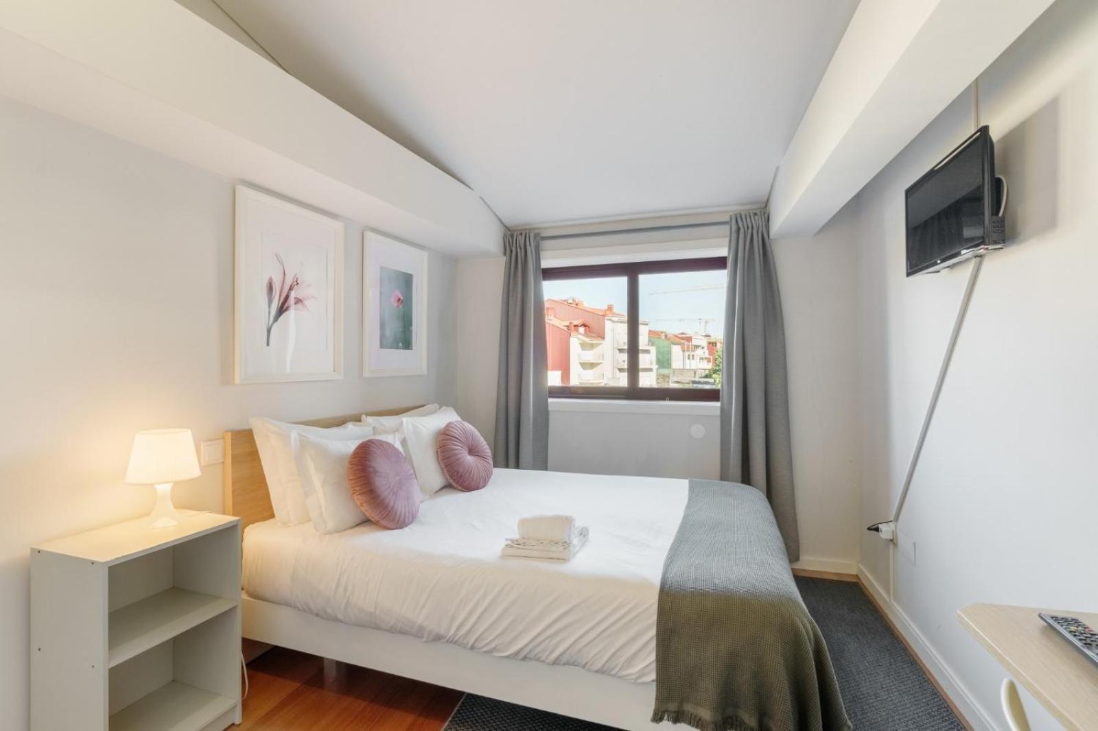 Bellu Studios & Suites Braga Exterior foto